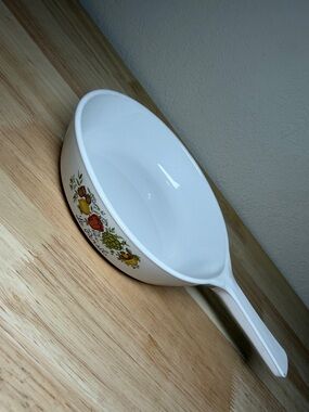 VTG. Corning Ware skillet from the "Spice of Life" collection.